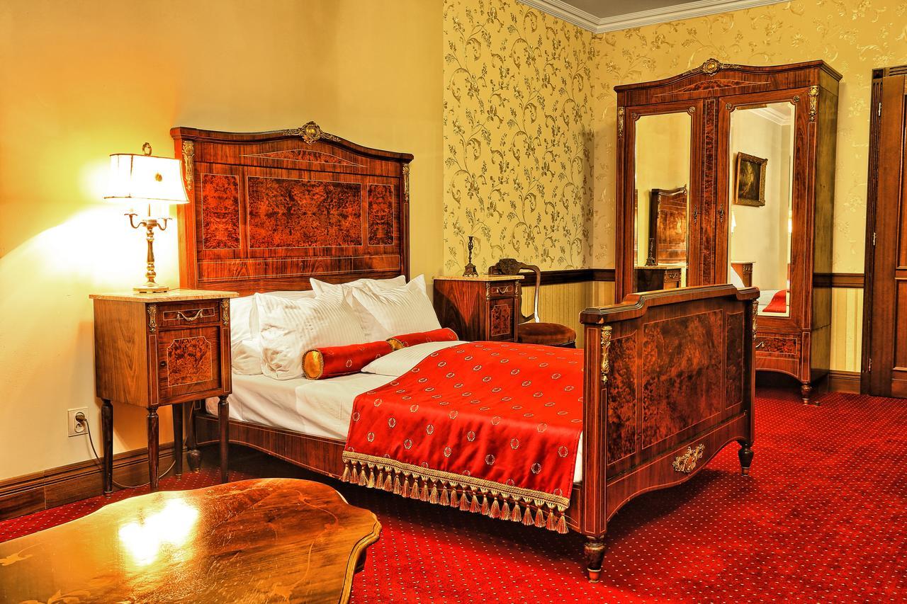 Dwor Slupia Otel Zarzecze  Oda fotoğraf