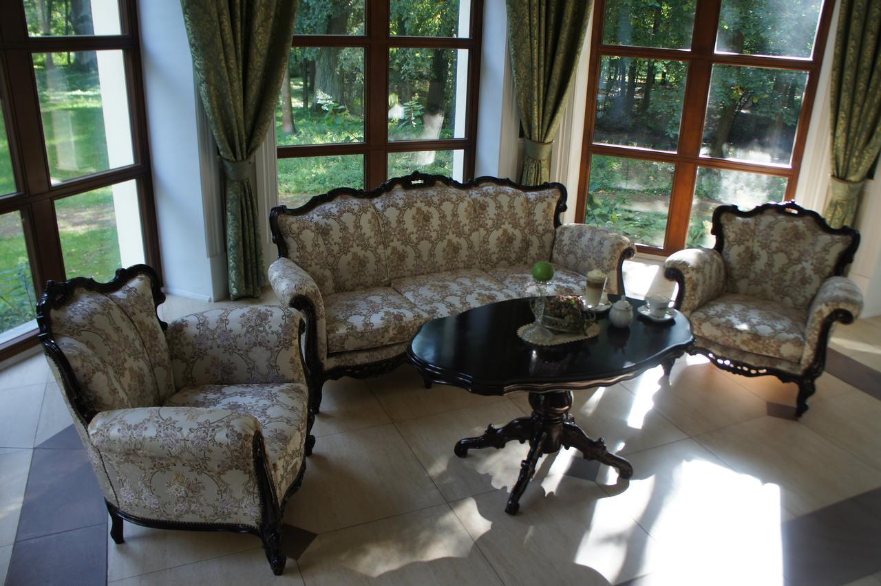 Dwor Slupia Otel Zarzecze  Dış mekan fotoğraf