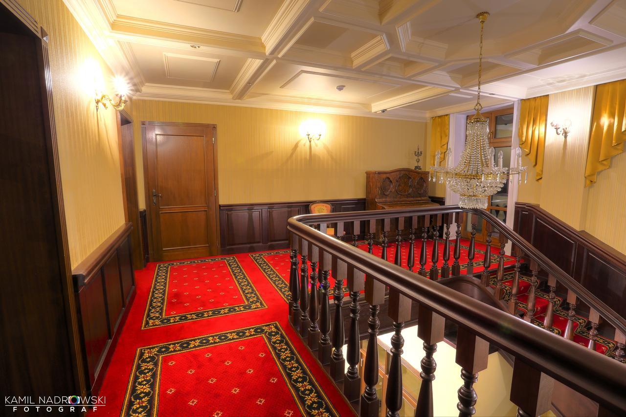Dwor Slupia Otel Zarzecze  Dış mekan fotoğraf